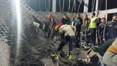 দুপচাঁচিয়ায় কোল্ডস্টোরেজের নির্মাণাধীন ছাদ ধ্বসে শ্রমিক নিহত